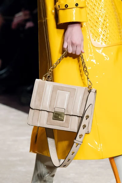 Look 54